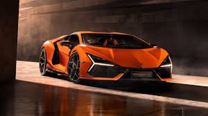 ngoại thất siêu xe Lamborghini Revuelto chính hãng